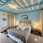 Isola Mia Hotel *